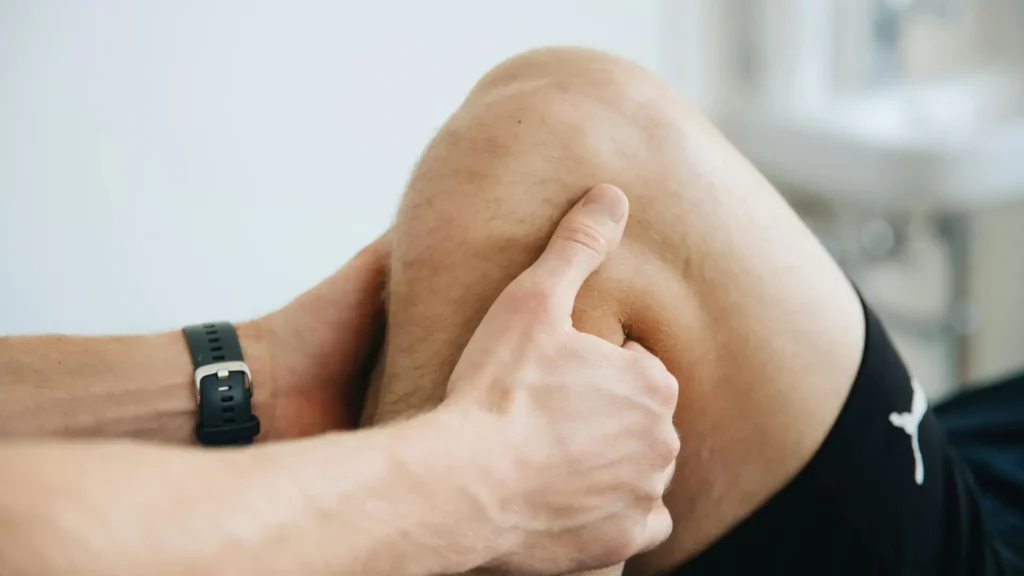 Pierna relajada después de saber Qué es la presoterapia Ancha Estética Cádiz